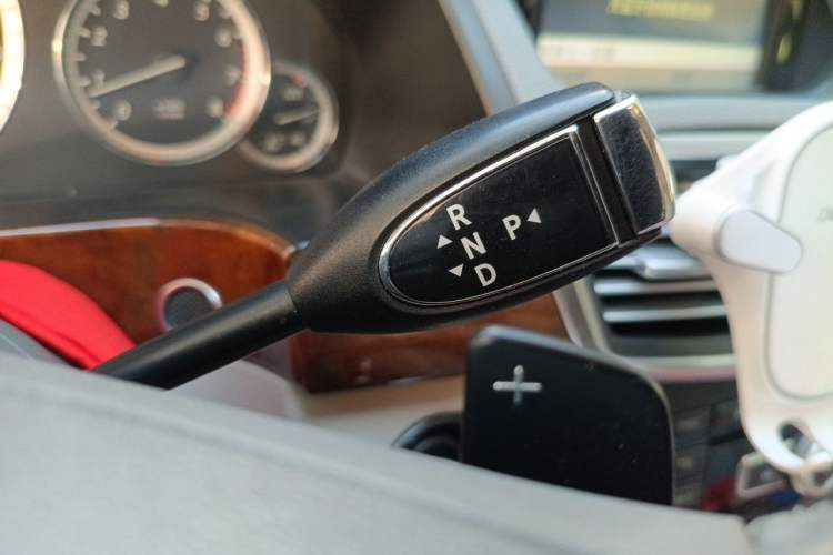 Used Mercedes-Benz E-Class 2012 E 200 L CGI Elegant Model Gear Lever