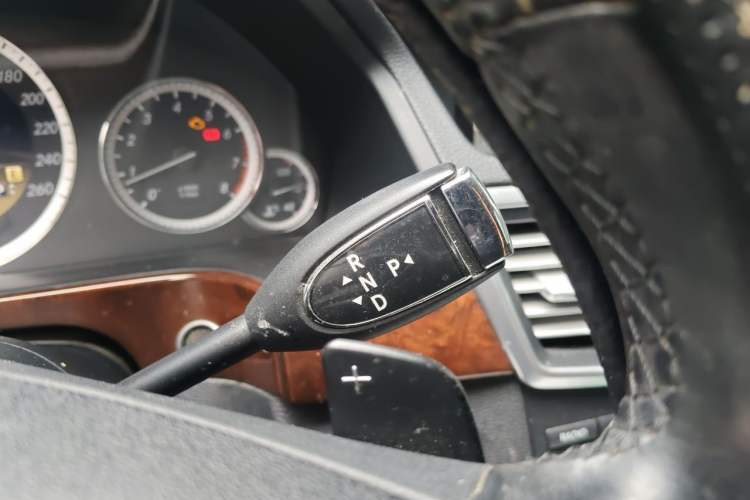 Used Mercedes-Benz E-Class 2012 E 200 L CGI Elegant Model Gear Lever