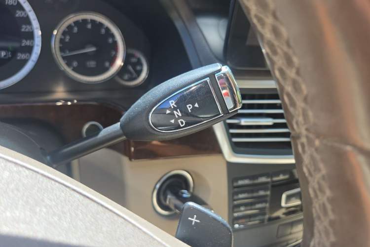 Used Mercedes-Benz E-Class 2012 E 260 L CGI Fashion Model Gear Lever