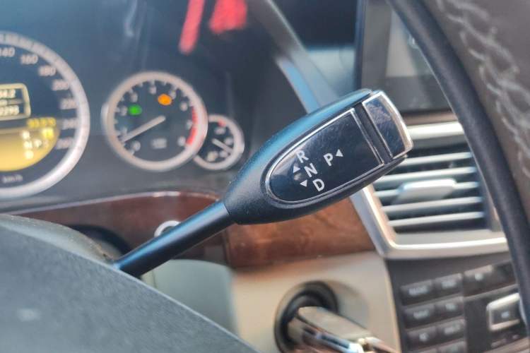 Used Mercedes-Benz E-Class 2012 E 300 L Elegant Model Gear Lever