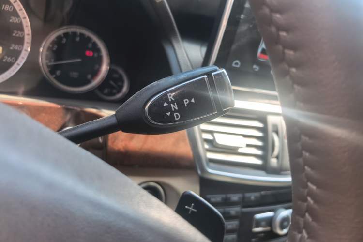 Used Mercedes-Benz E-Class 2012 E 200 L CGI Elegant Model Gear Lever