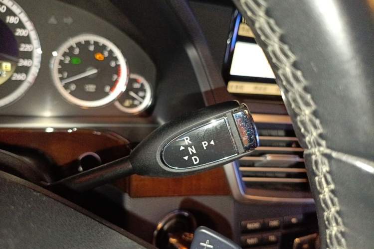 Used Mercedes-Benz E-Class 2012 E 300 L Elegant Model Gear Lever