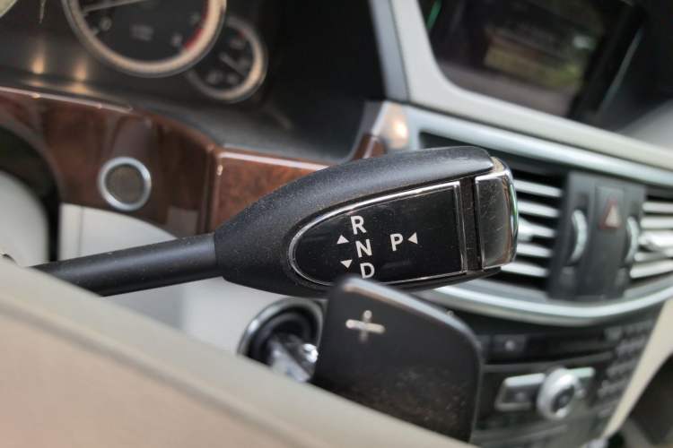 Used Mercedes-Benz E-Class 2012 E 300 L Elegant Model Gear Lever