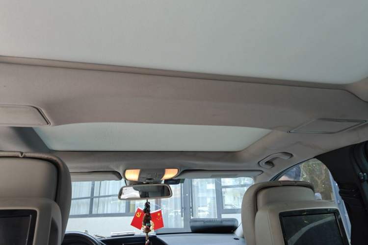 Used Mercedes-Benz E-Class 2012 E 300 L Fashion Model Headliner