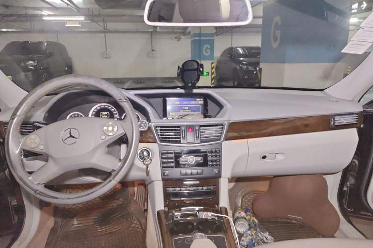 Used Mercedes-Benz E-Class 2012 E 300 L Elegant Model Headliner