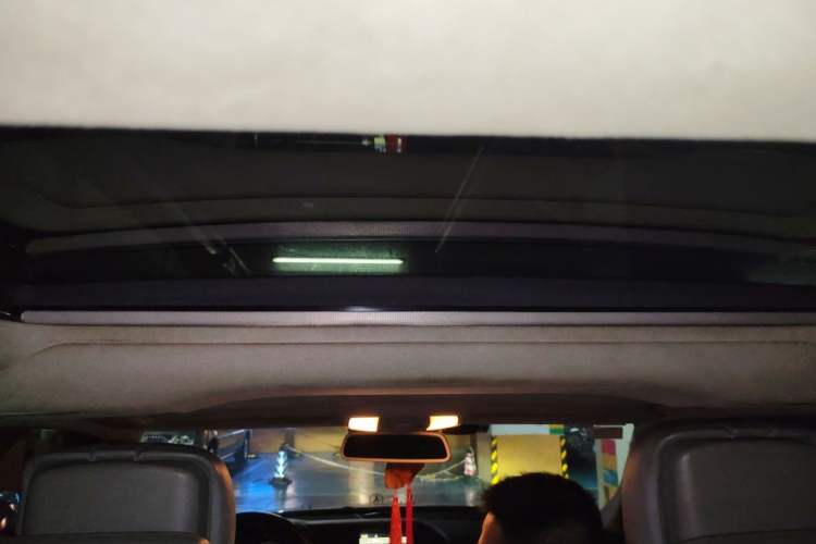 Used Mercedes-Benz E-Class 2012 E 300 L Stylish Luxury Model Headliner