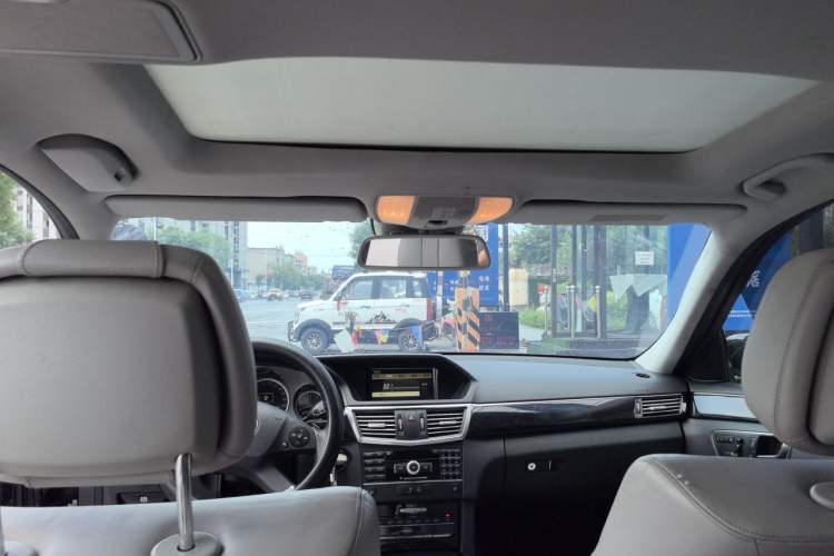 Used Mercedes-Benz E-Class 2012 E 260 L CGI Fashion Model Headliner