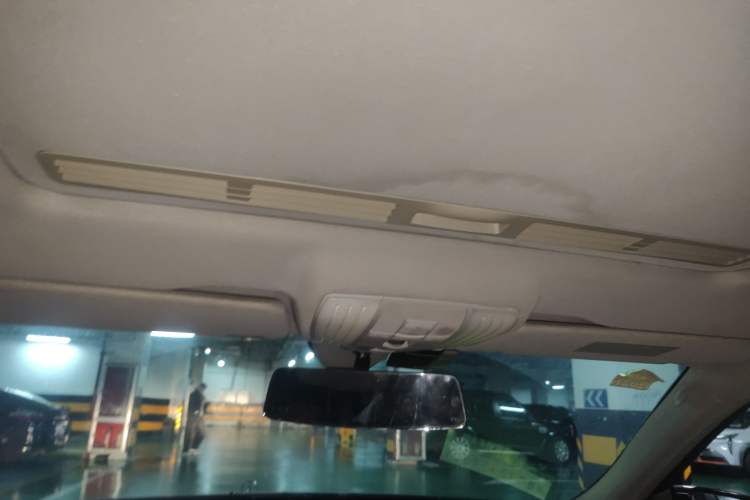 Used Mercedes-Benz E-Class 2012 E 200 L CGI Elegant Model Headliner