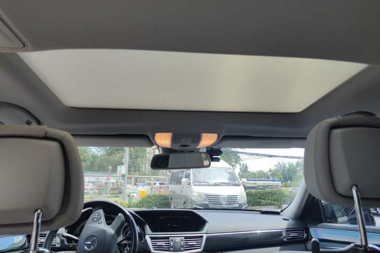 Used Mercedes-Benz E-Class 2012 E 260 L CGI Fashion Model Headliner