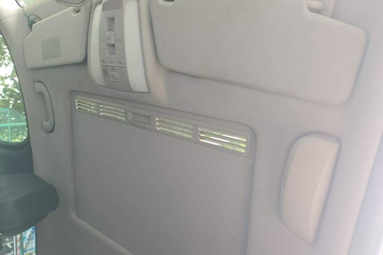 Used Mercedes-Benz E-Class 2012 E 200 L CGI Elegant Model Headliner