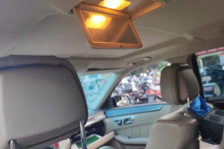 Used Mercedes-Benz E-Class 2012 E 300 L Elegant Model Headliner