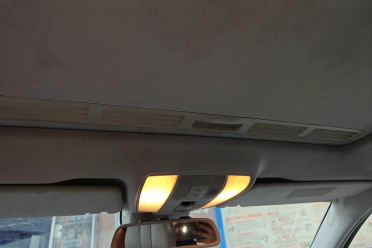 Used Mercedes-Benz E-Class 2012 E 300 L Elegant Model Headliner