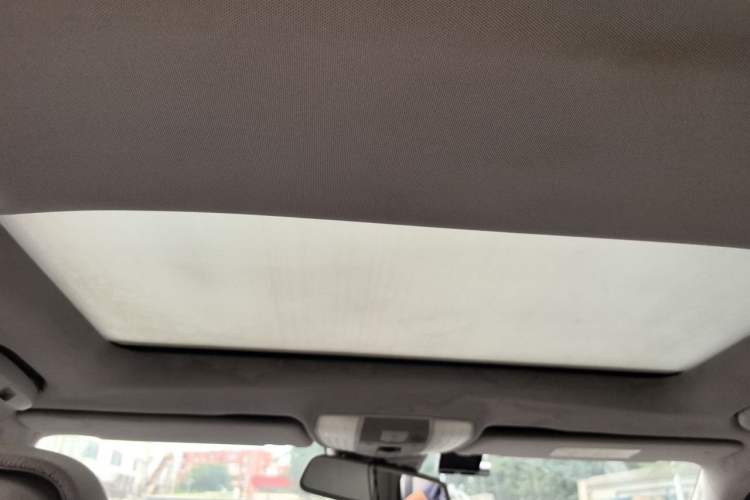 Used Mercedes-Benz E-Class 2012 E 300 L Fashion Model Headliner