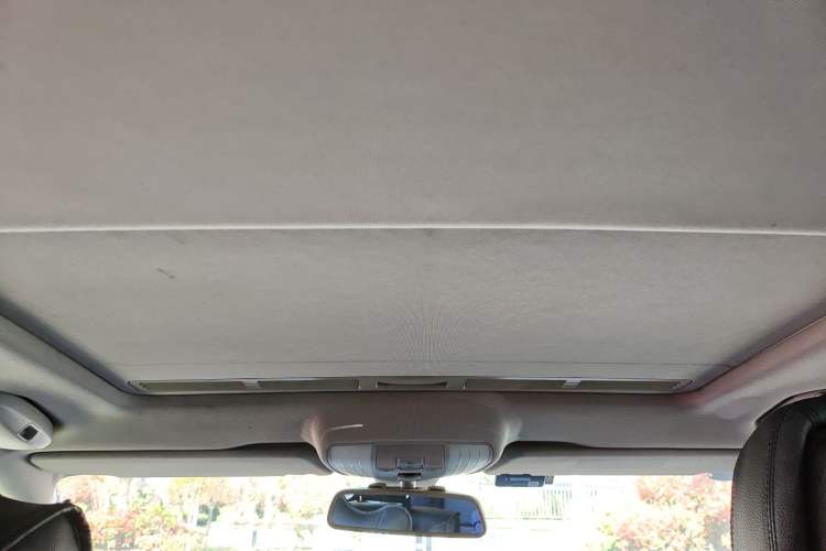 Used Mercedes-Benz E-Class 2012 E 200 L CGI Elegant Model Headliner