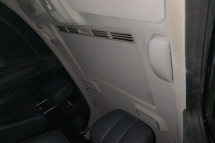 Used Mercedes-Benz E-Class 2012 E 300 L Elegant Model Headliner