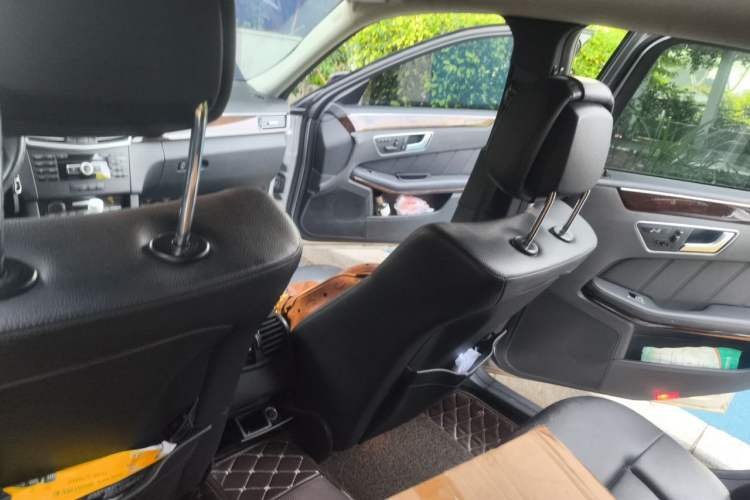 Used Mercedes-Benz E-Class 2012 E 200 L CGI Elegant Model Headliner