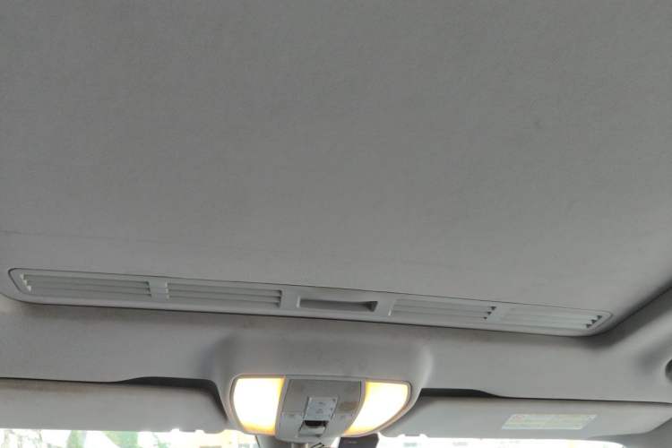 Used Mercedes-Benz E-Class 2012 E 200 L CGI Elegant Model Headliner