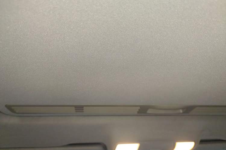 Used Mercedes-Benz E-Class 2012 E 200 L CGI Elegant Model Headliner