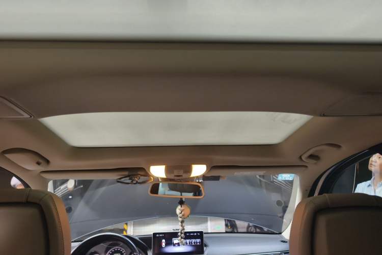 Used Mercedes-Benz E-Class 2012 E 260 L CGI Fashion Model Headliner