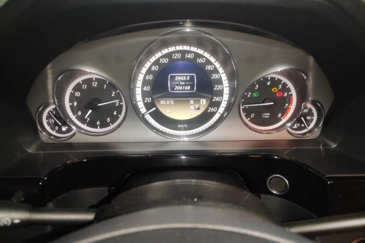 Used Mercedes-Benz E-Class 2012 E 300 L Fashion Model Instrument Cluster