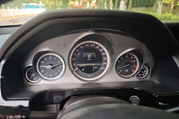 Used Mercedes-Benz E-Class 2012 E 260 L CGI Fashion Model Instrument Cluster