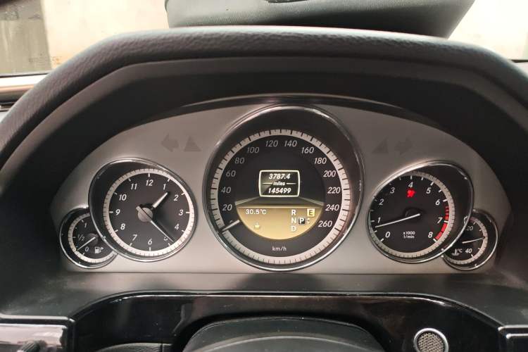 Used Mercedes-Benz E-Class 2012 E 260 L CGI Fashion Model Instrument Cluster