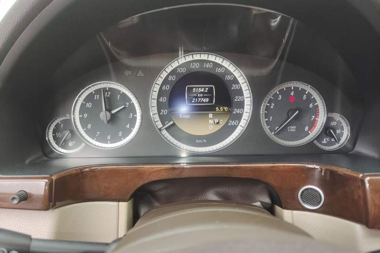 Used Mercedes-Benz E-Class 2012 E 300 L Elegant Model Instrument Cluster