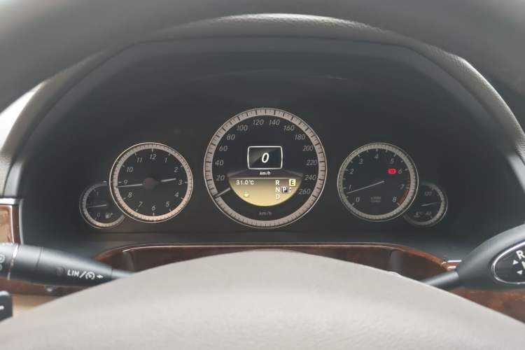 Used Mercedes-Benz E-Class 2012 E 200 L CGI Elegant Model Instrument Cluster