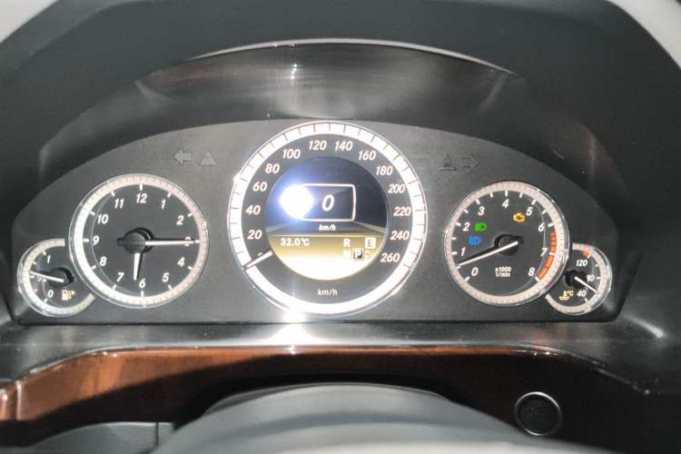 Used Mercedes-Benz E-Class 2012 E 300 L Elegant Model Instrument Cluster