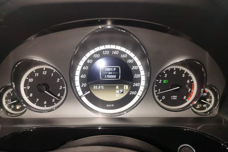 Used Mercedes-Benz E-Class 2012 E 260 L CGI Fashion Model Instrument Cluster