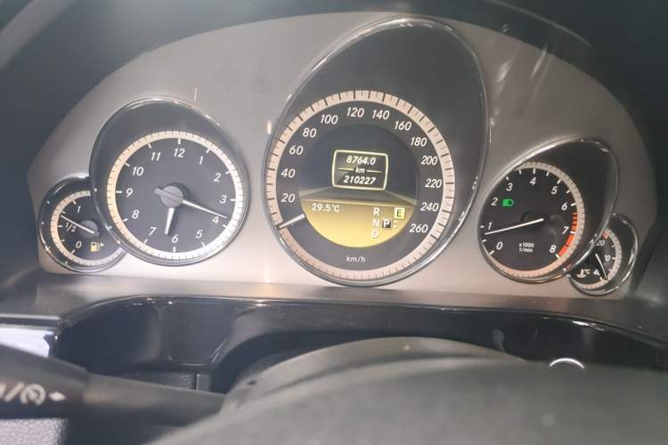 Used Mercedes-Benz E-Class 2012 E 260 L CGI Fashion Model Instrument Cluster