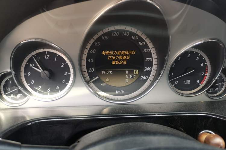 Used Mercedes-Benz E-Class 2012 E 300 L Fashion Model Instrument Cluster