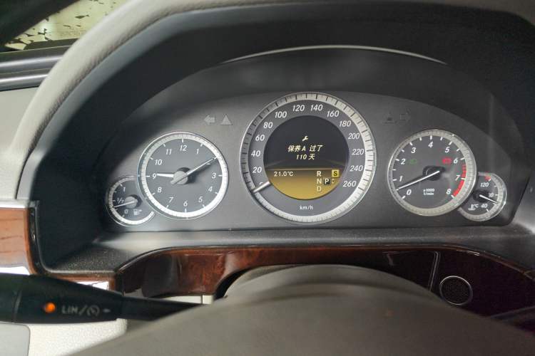 Used Mercedes-Benz E-Class 2012 E 300 L Elegant Model Instrument Cluster