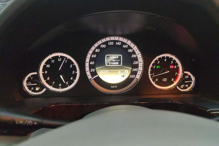 Used Mercedes-Benz E-Class 2012 E 200 L CGI Elegant Model Instrument Cluster
