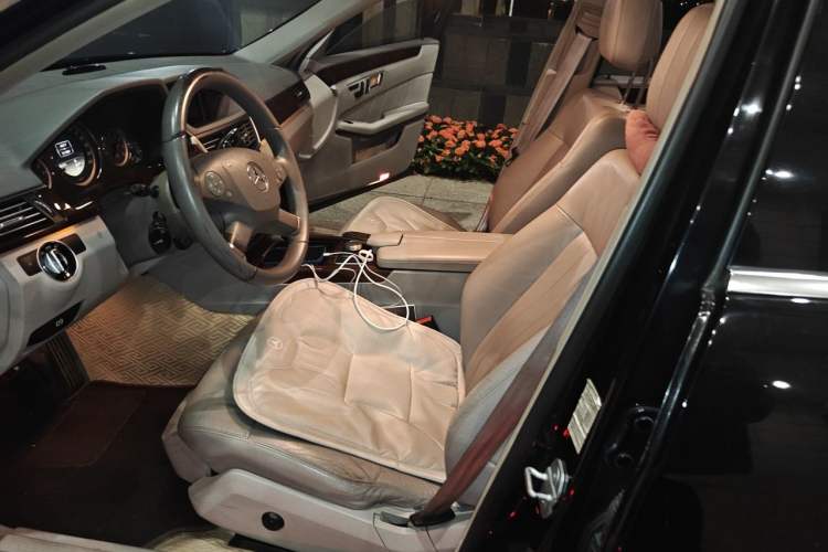 Used Mercedes-Benz E-Class 2012 E 300 L Elegant Model Left Front Seat