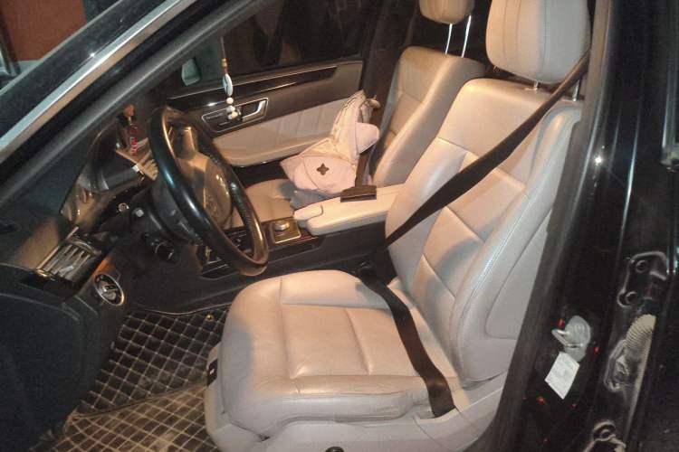 Used Mercedes-Benz E-Class 2012 E 260 L CGI Fashion Model Left Front Seat