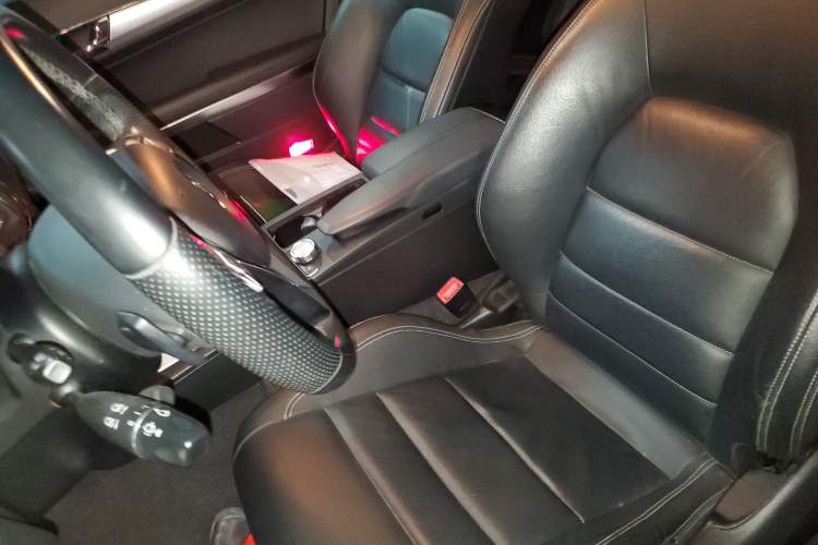Used Mercedes-Benz E-Class 2012 E 200 CGI Coupe Left Front Seat