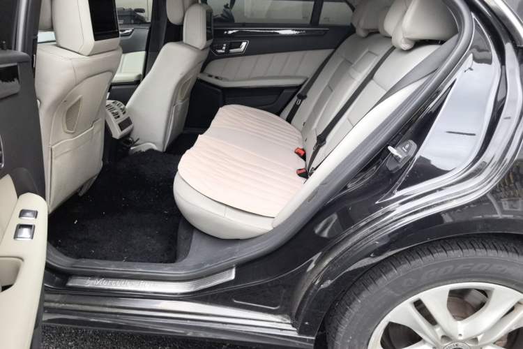 Used Mercedes-Benz E-Class 2012 E 300 L Fashion Model Left Rear Seat