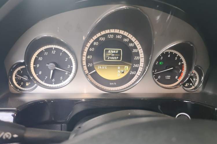 Used Mercedes-Benz E-Class 2012 E 260 L CGI Fashion Model Odometer Close Up