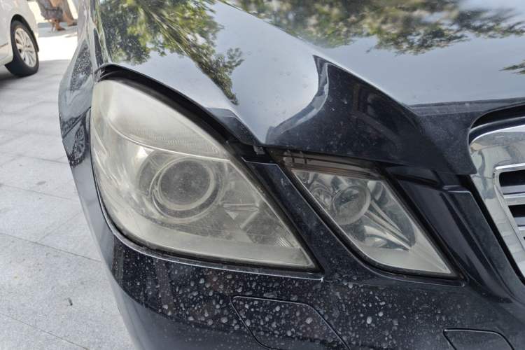 Used Mercedes-Benz E-Class 2012 E 300 L Fashion Model Right Front Headlight