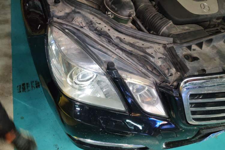 Used Mercedes-Benz E-Class 2012 E 300 L Stylish Luxury Model Right Front Headlight