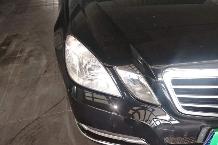 Used Mercedes-Benz E-Class 2012 E 200 L CGI Elegant Model Right Front Headlight