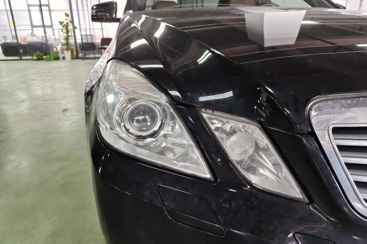 Used Mercedes-Benz E-Class 2012 E 300 L Fashion Model Right Front Headlight