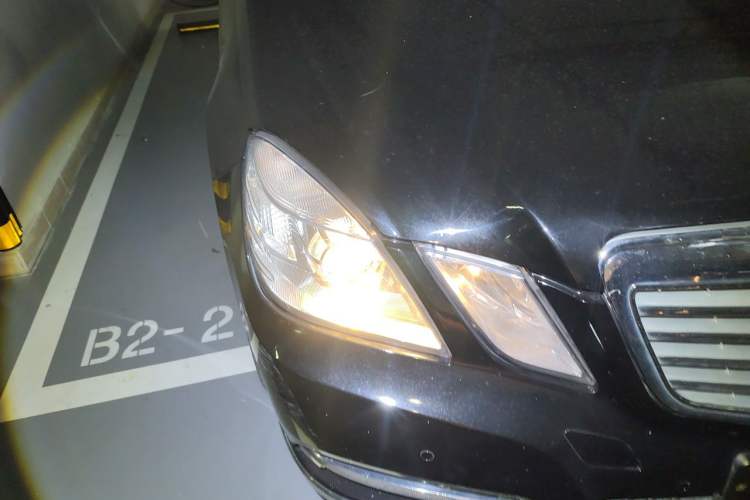 Used Mercedes-Benz E-Class 2012 E 200 L CGI Elegant Model Right Front Headlight