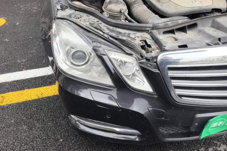Used Mercedes-Benz E-Class 2012 E 300 L Fashion Model Right Front Headlight