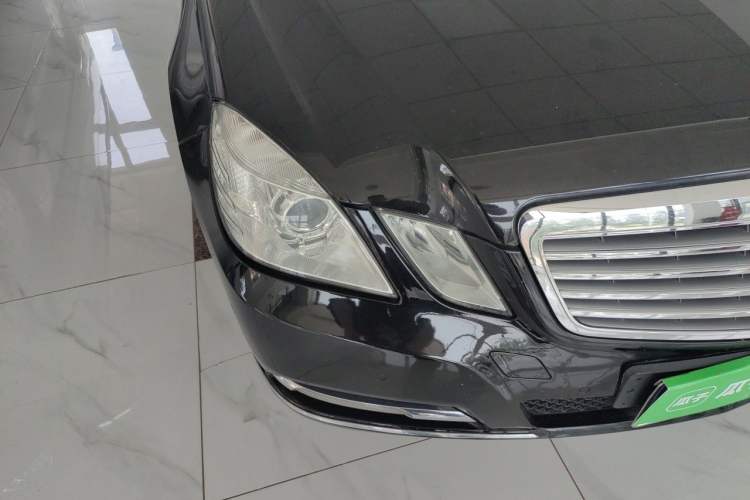 Used Mercedes-Benz E-Class 2012 E 200 L CGI Elegant Model Right Front Headlight