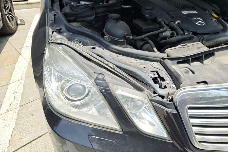 Used Mercedes-Benz E-Class 2012 E 200 L CGI Elegant Model Right Front Headlight