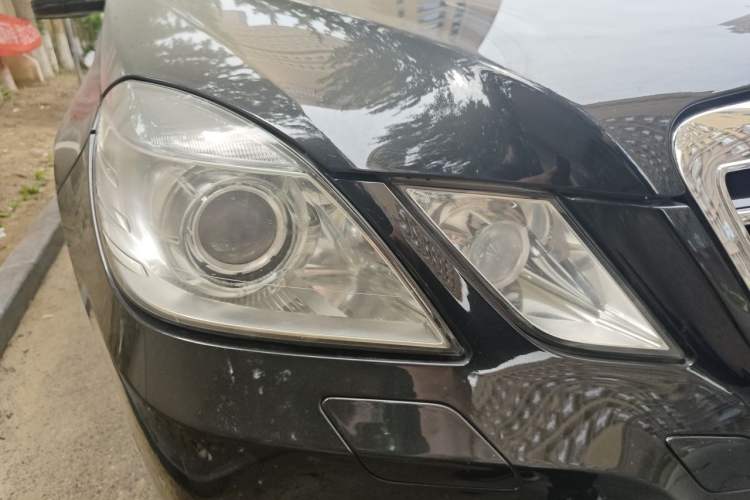 Used Mercedes-Benz E-Class  Right Front Headlight