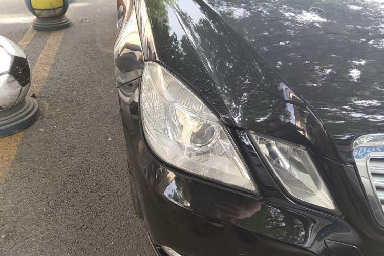 Used Mercedes-Benz E-Class 2012 E 200 L CGI Elegant Model Right Front Headlight