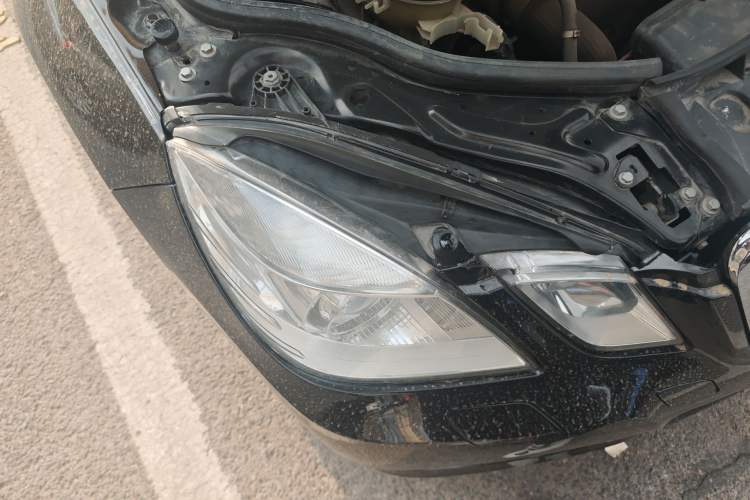 Used Mercedes-Benz E-Class 2012 E 260 L CGI Fashion Model Right Front Headlight